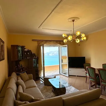 Levi's Radhima Appartement