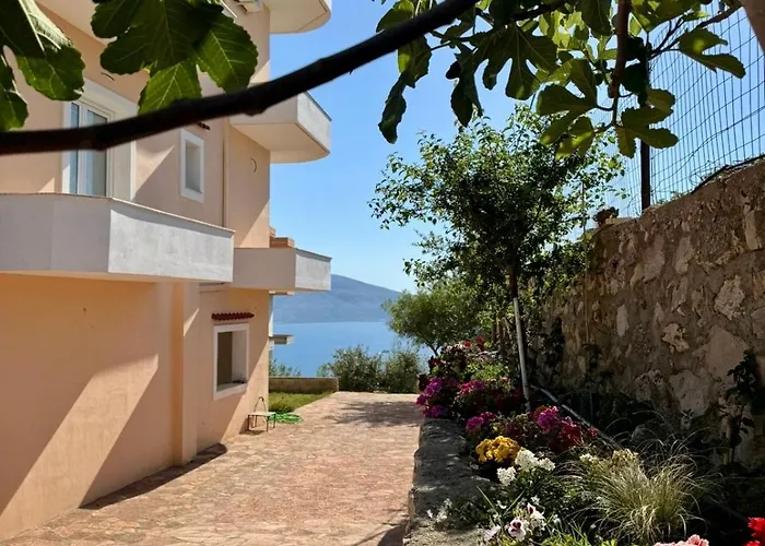 Apartamento Levi's Radhima Vlorë